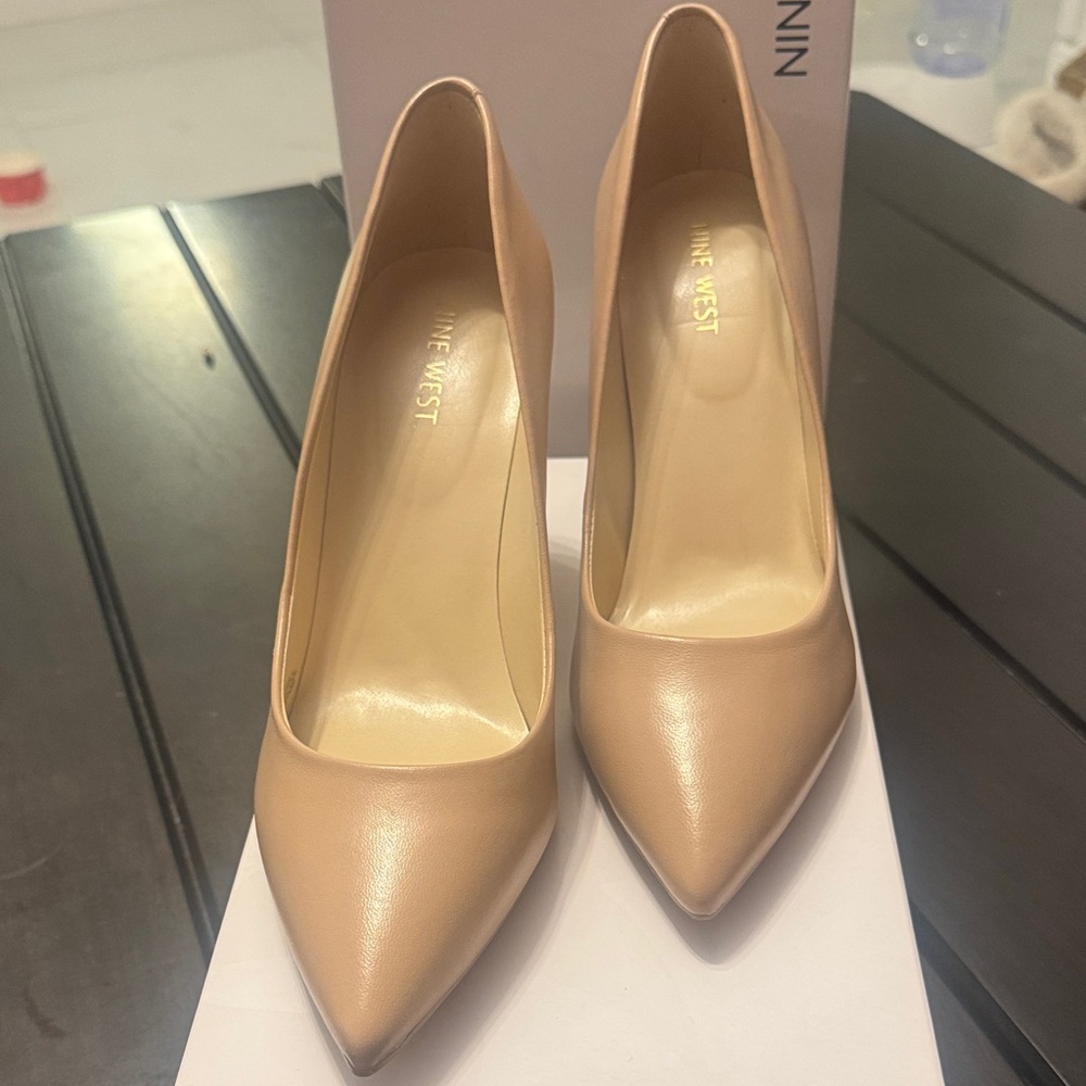 Nine West Beige Pointed-Toe Leather-Look Pumps